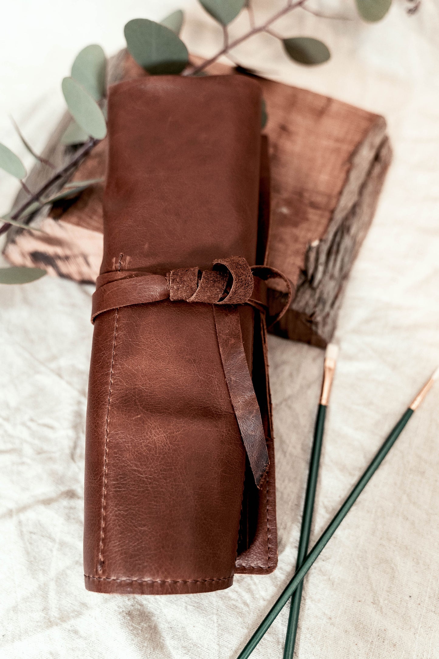 Leather Brush Roll – Large in Drifter