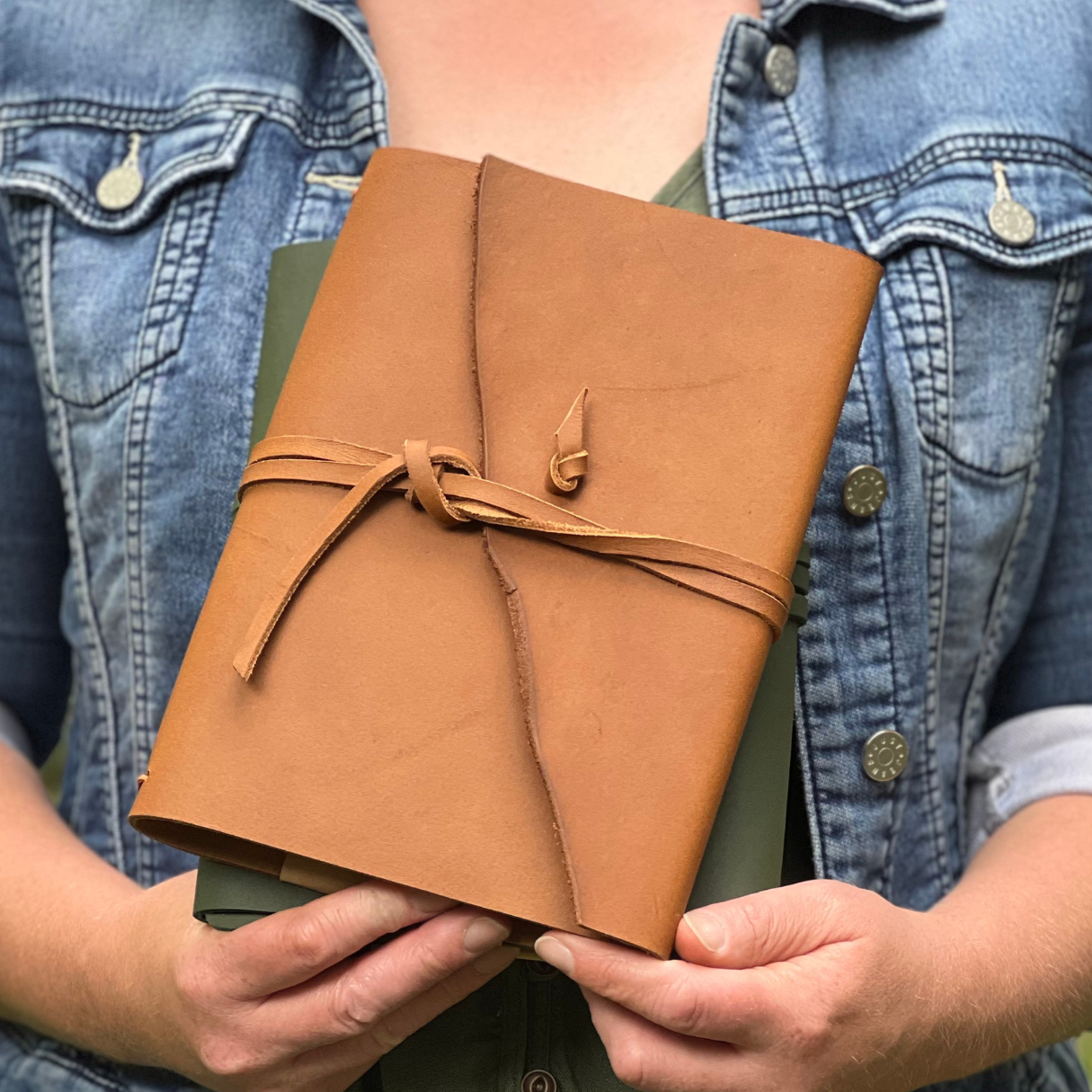 Classic - Rustic Wrap in Ochre