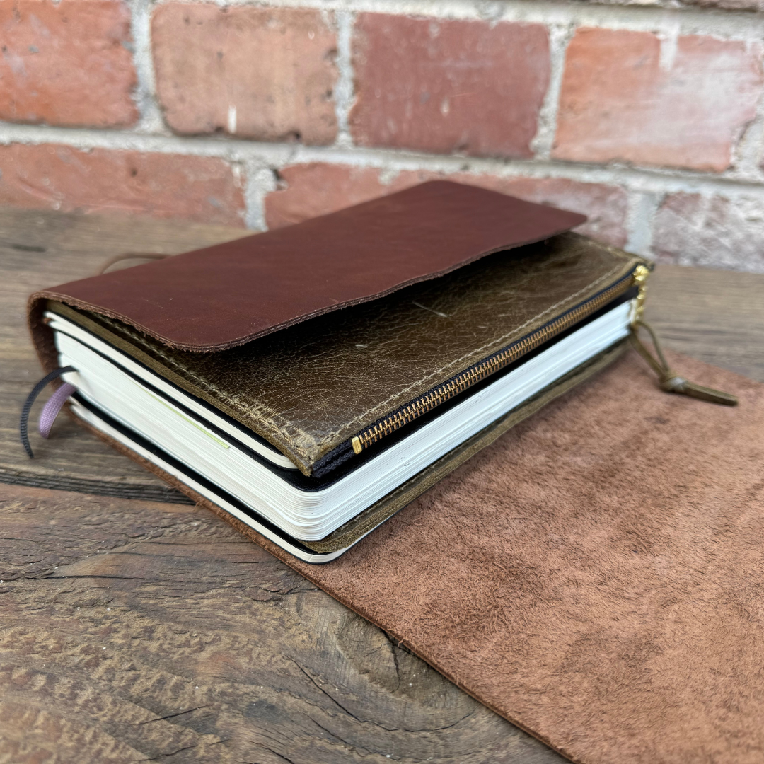 The Leather Companion - Weathered Pine