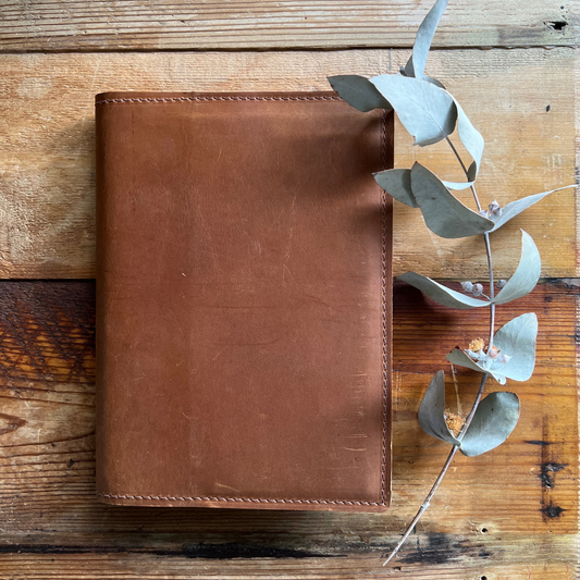 The 'Peregrine' Leather Journal in Grounded Tan
