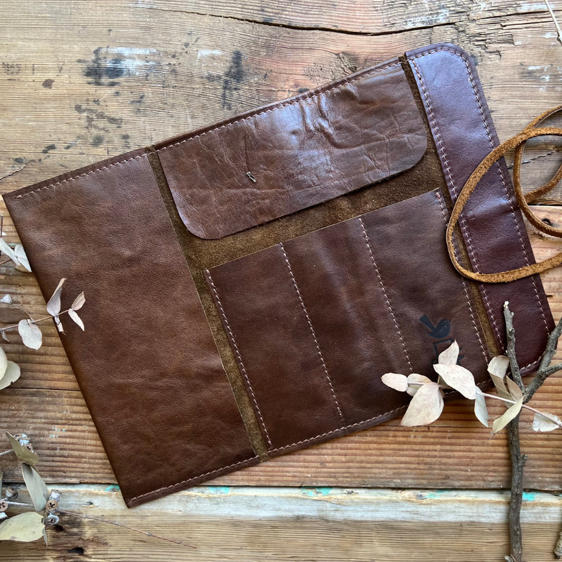 The Nomad Brush Roll