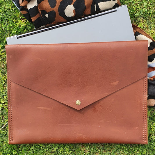Leather laptop/ipad pouch