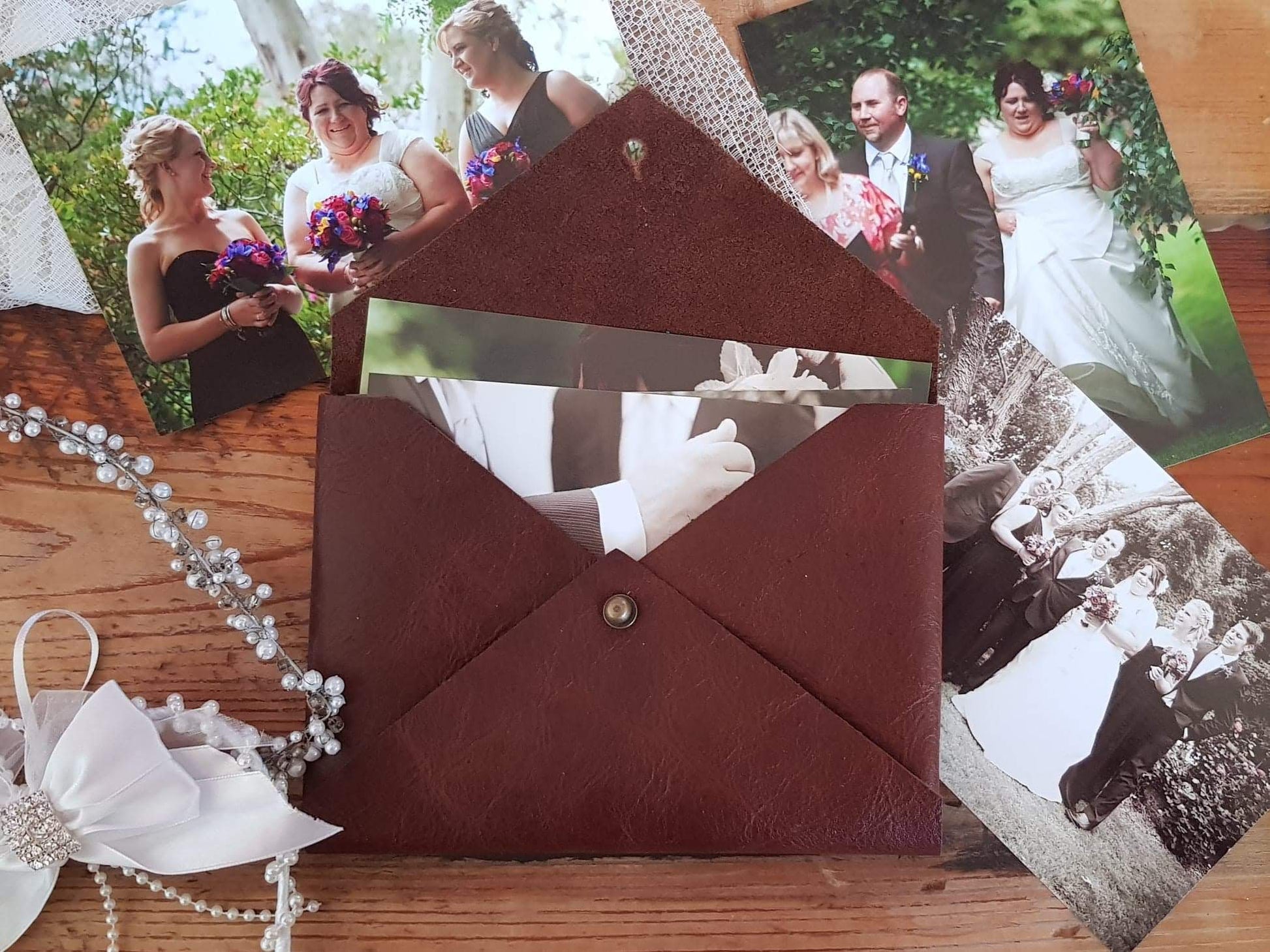 leather photograph envelope, wedding photographs, photography pouch, australian leather, made in australia, artisan, bespoke, architectural design, leather brushroll, leather bag, leather tote bag, custom made, Adelaide Hills, 